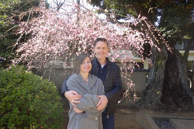 Yanaka Walking Tour: Historic and Traditional District of Tokyo - Yanaka Cemetery, a reflective and lengthy stop
