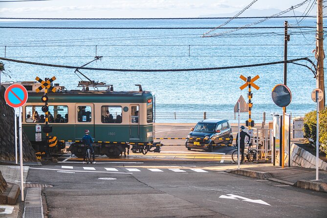 Yokohama/Kamakura Private Tour by Car- English speaking Driver - Yokohama Chinatown: start with food and color
